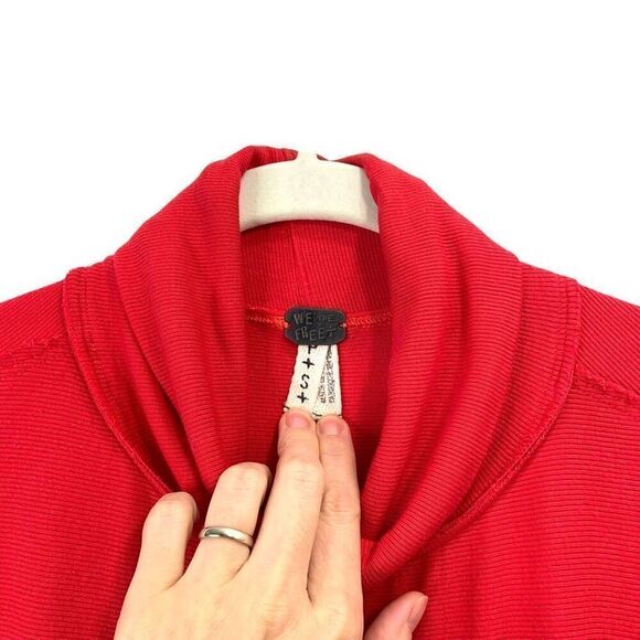 Free People boxy oversized dolman sleeve turtleneck ribbed top Size  S‎ Red boho - Picture 3 of 8